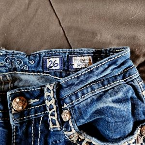 Miss me jeans.Low rise skinny jeans. Size  26 x31